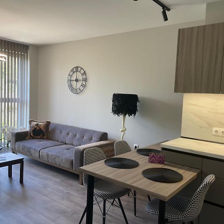 Apartments Mir Varna City Bagian luar foto
