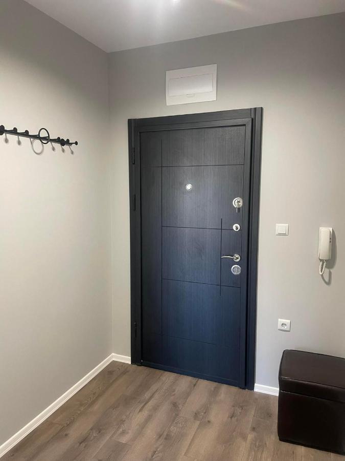 Apartments Mir Varna City Bagian luar foto