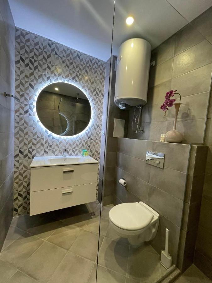 Apartments Mir Varna City Bagian luar foto