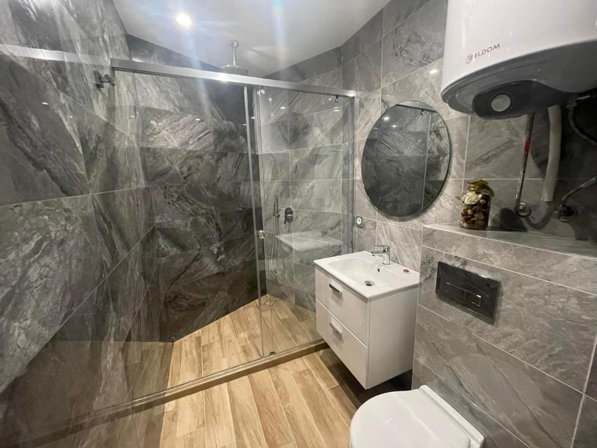 Apartments Mir Varna City Bagian luar foto