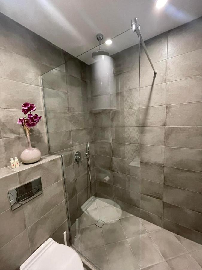 Apartments Mir Varna City Bagian luar foto