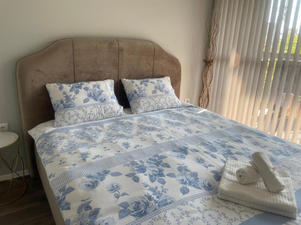 Apartments Mir Varna City Bagian luar foto