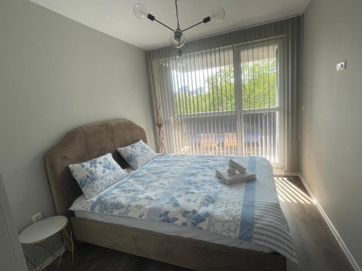 Apartments Mir Varna City Bagian luar foto