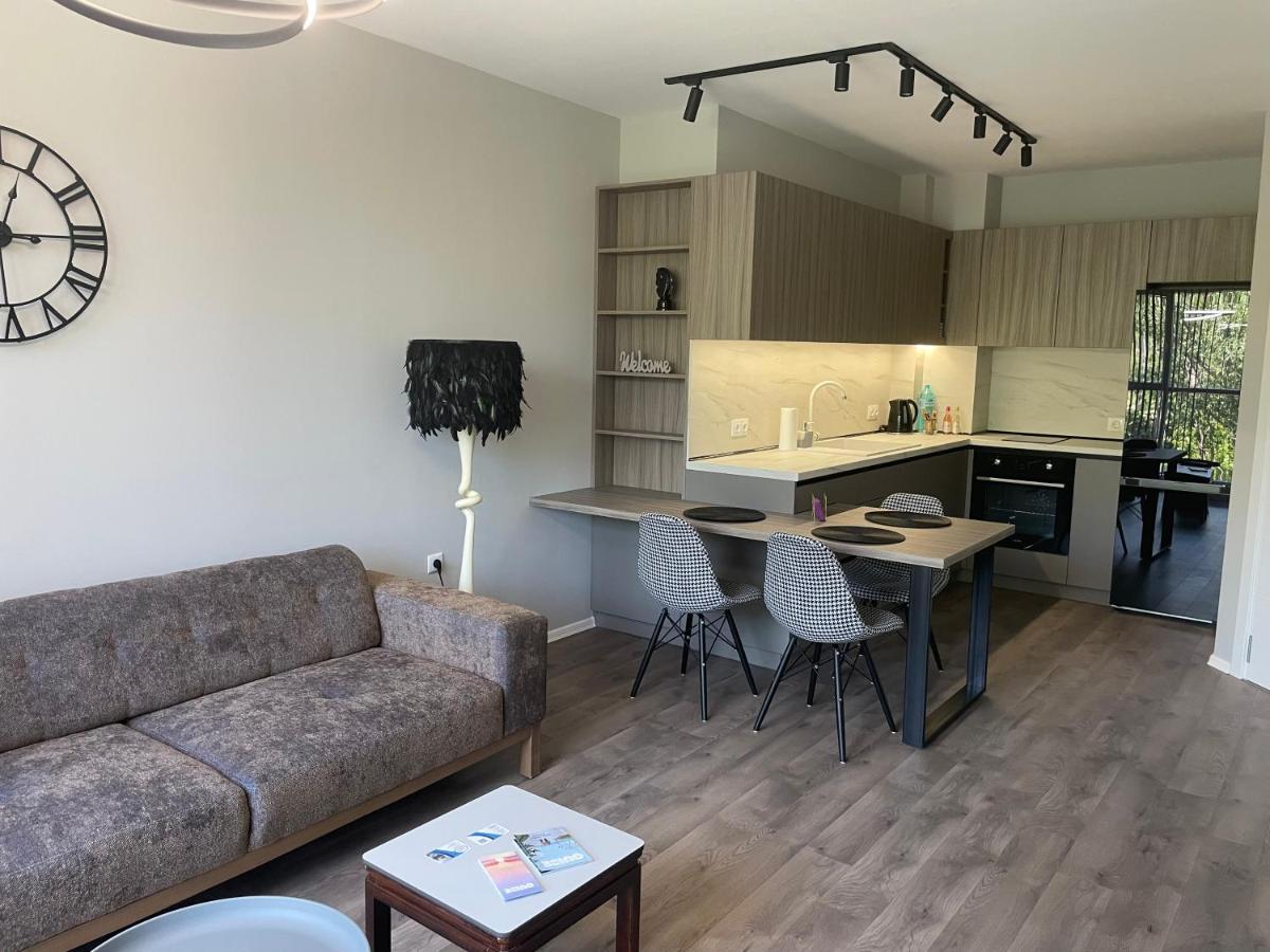Apartments Mir Varna City Bagian luar foto